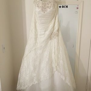 David’s bridal wedding dress….Price REDUCED! 💰
